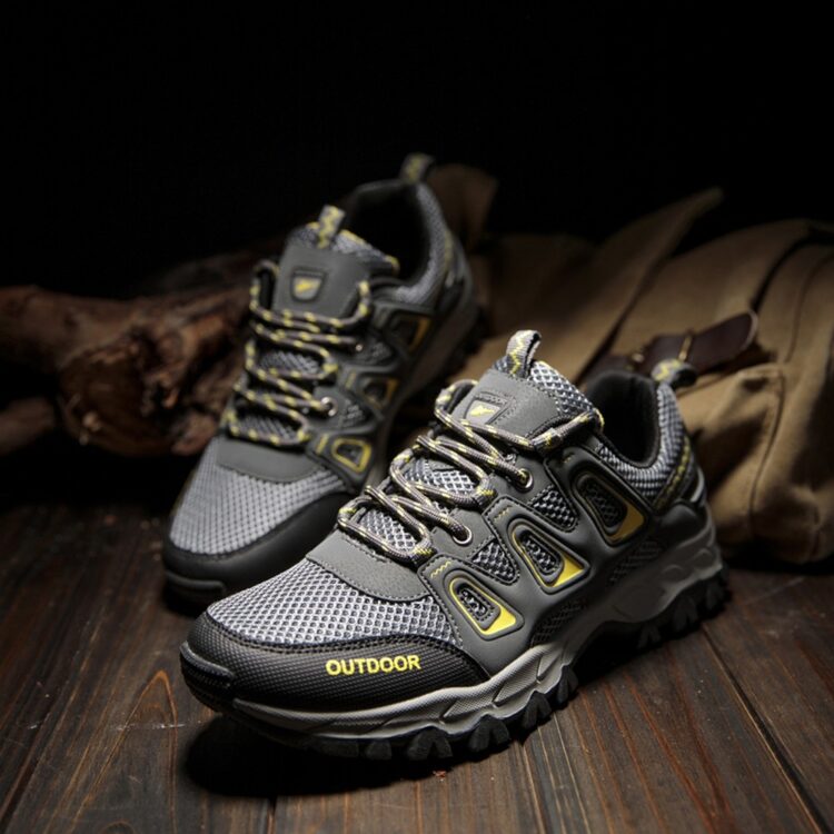 trail hiking shoes